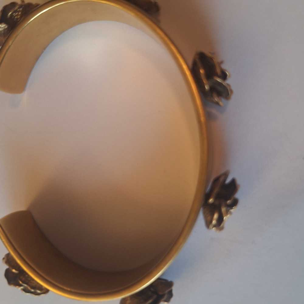 Marc Jacobs Bracelet w/ Flowers - Picture 4 of 10